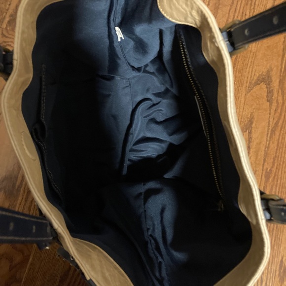 Anthropologie Pilcro and the Letter Press leather bag. Great condition - Picture 5 of 7